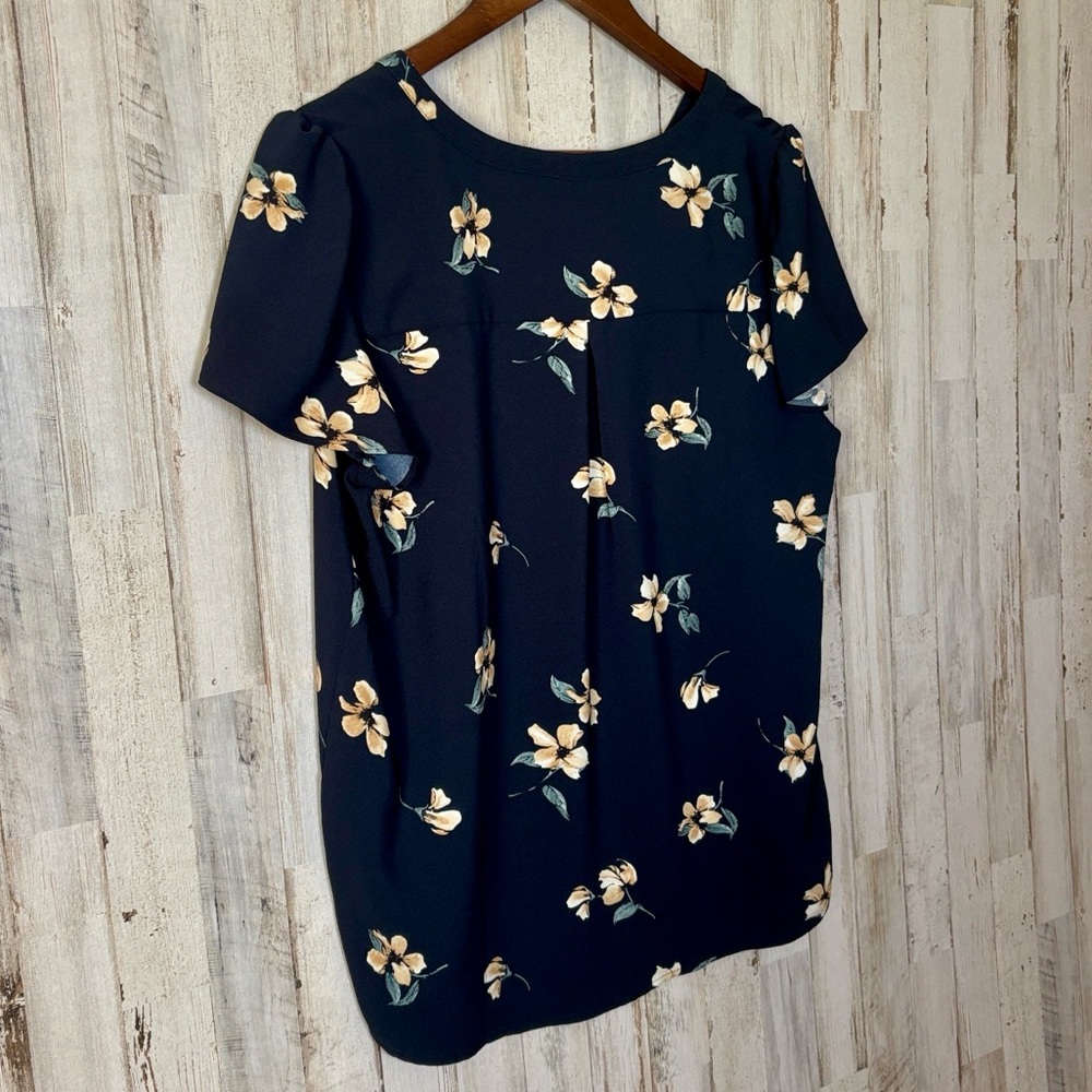 Hilary Radley Navy Floral V-Neck Short Sleeve Blouse - Picture 3 of 7
